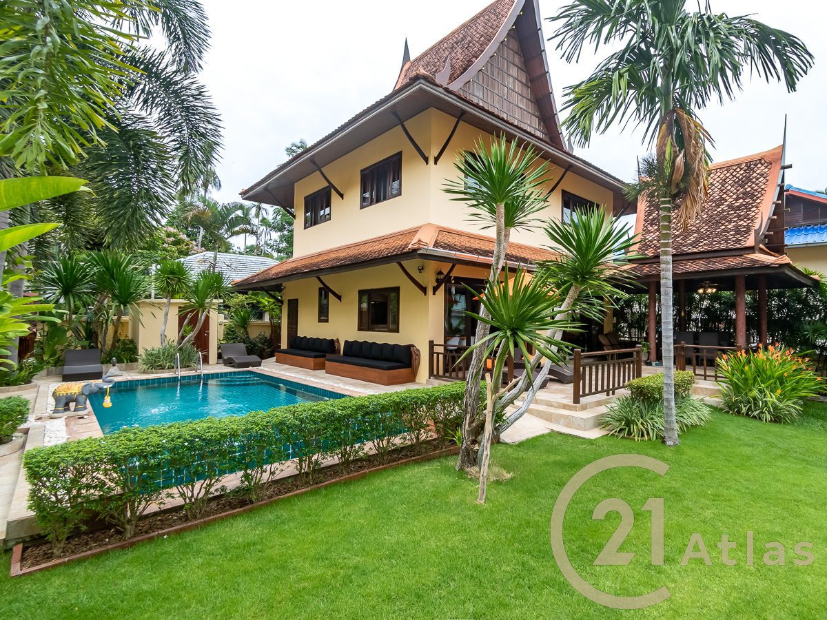 3 Bedrooms Thai-Style Pool Villa with Swimming Pool - Lamai
