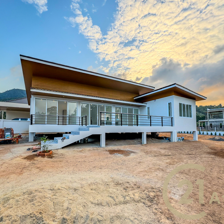 Villa 2 Chambres Construite Sur Un Grand Terrain Clôturé – Ban Tai, Koh Samui